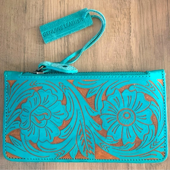 Idyllwind Handbags - Idyllwind By Miranda Lambert Turquoise Brown Leather Suede Wallet Card Holder